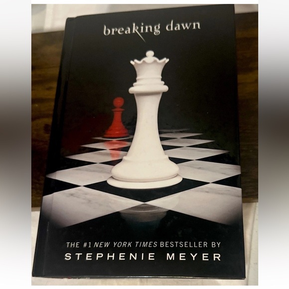 Breaking Dawn Special Edition (The Twilight Saga) - Hardcover With Concert DVD - Picture 1 of 7